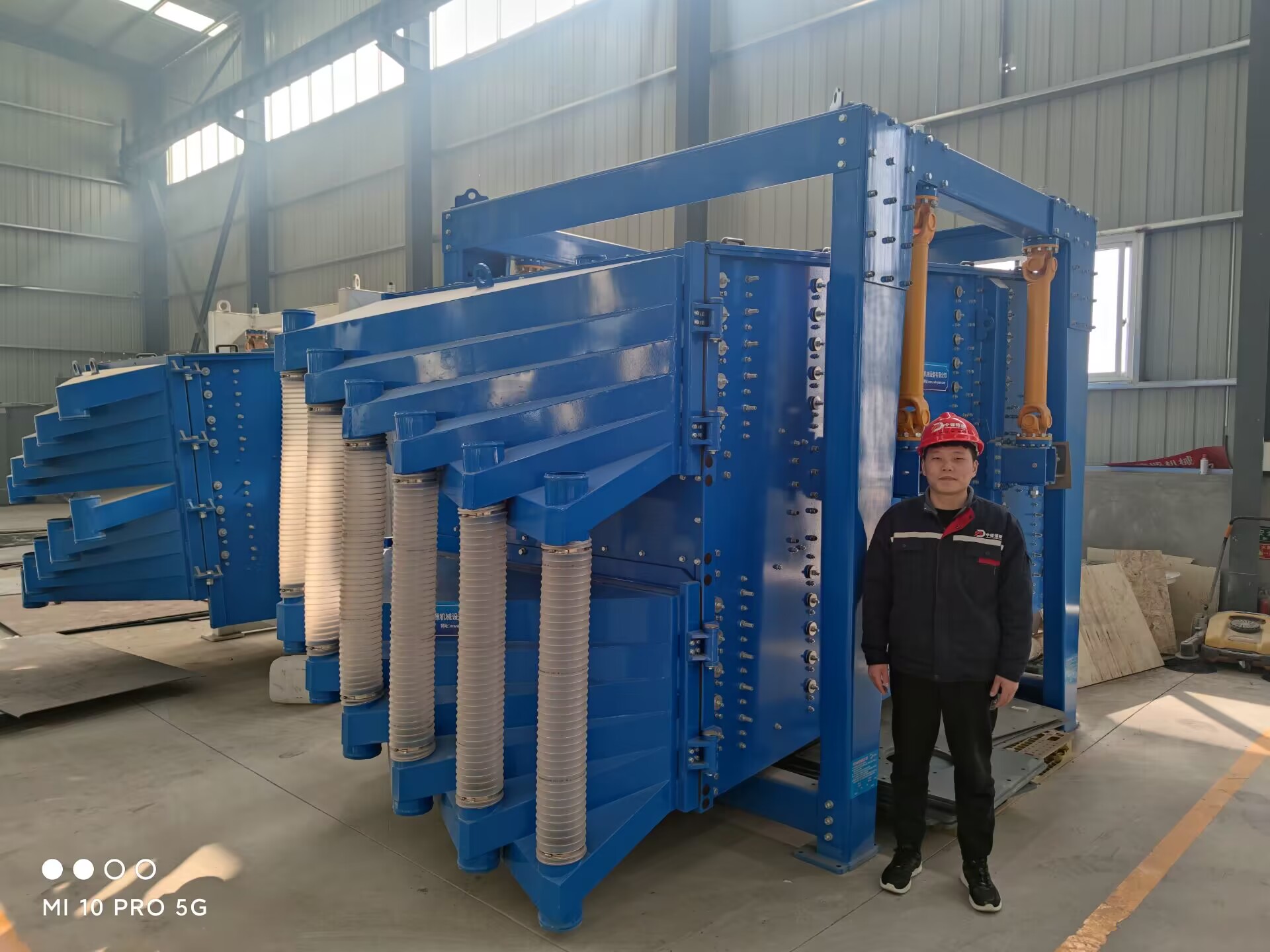 振動(dòng)篩與搖擺篩有何不同？如何選擇適合的篩分設(shè)備？